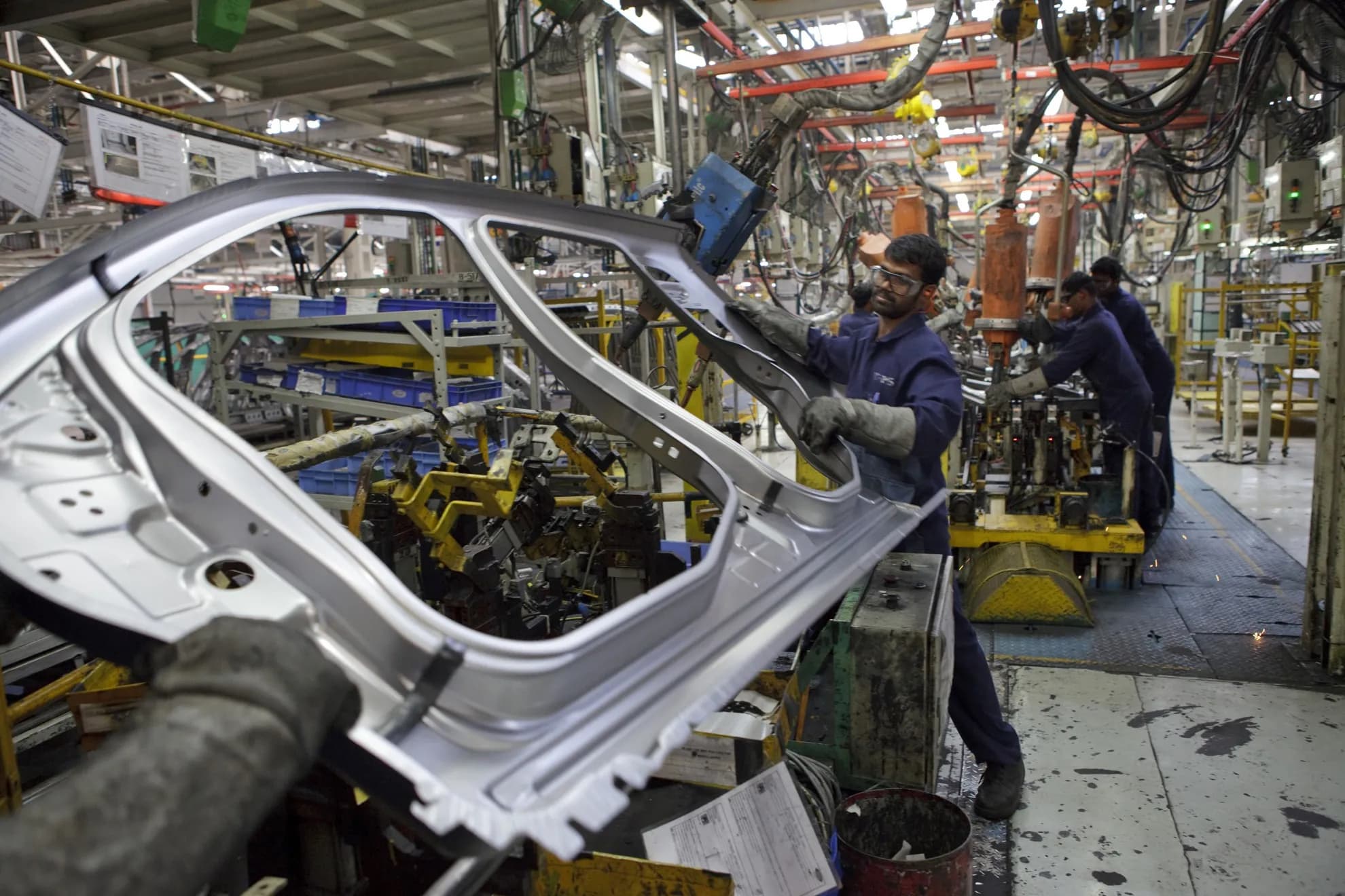 Ford to invest $370 million in India to reopen engine factory