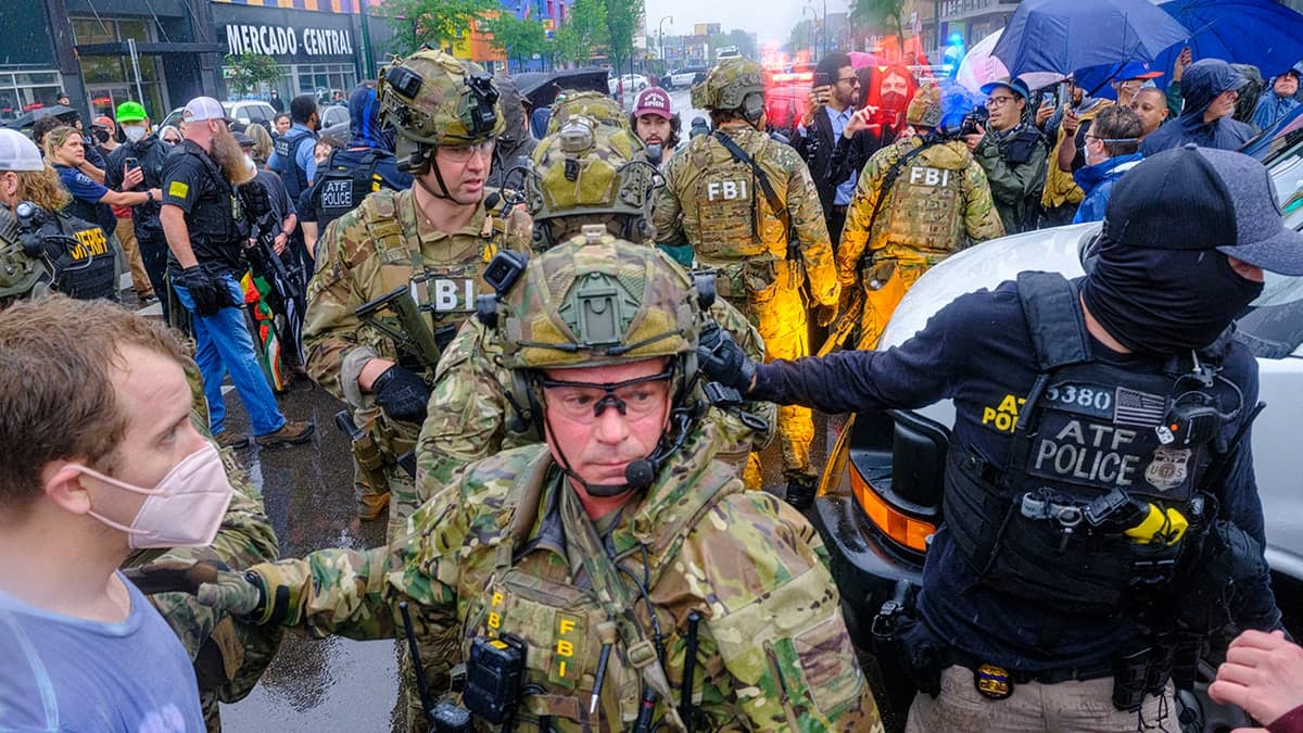 Driver attempts vehicle attack on Minneapolis ICE hotel, escapes