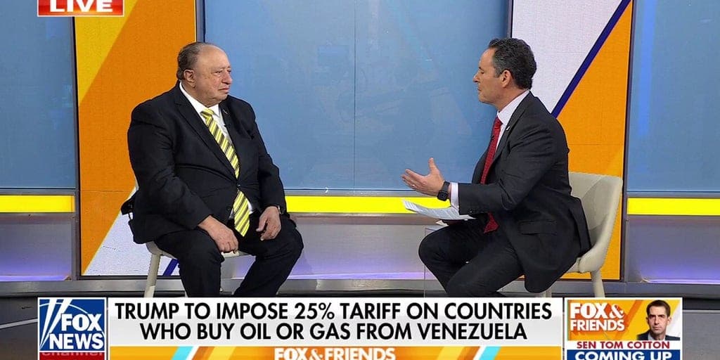 Trump announces Venezuela to hand over 50 million barrels of oil to U.S.
