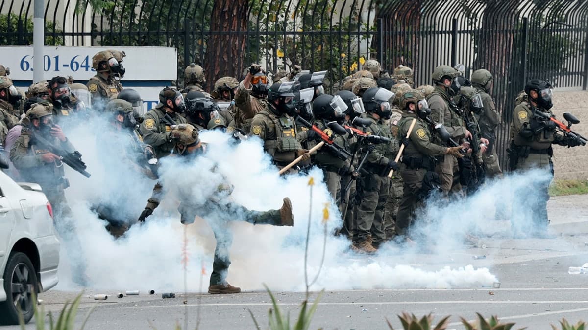 Many Democrats threaten unrest unless ICE is removed from cities