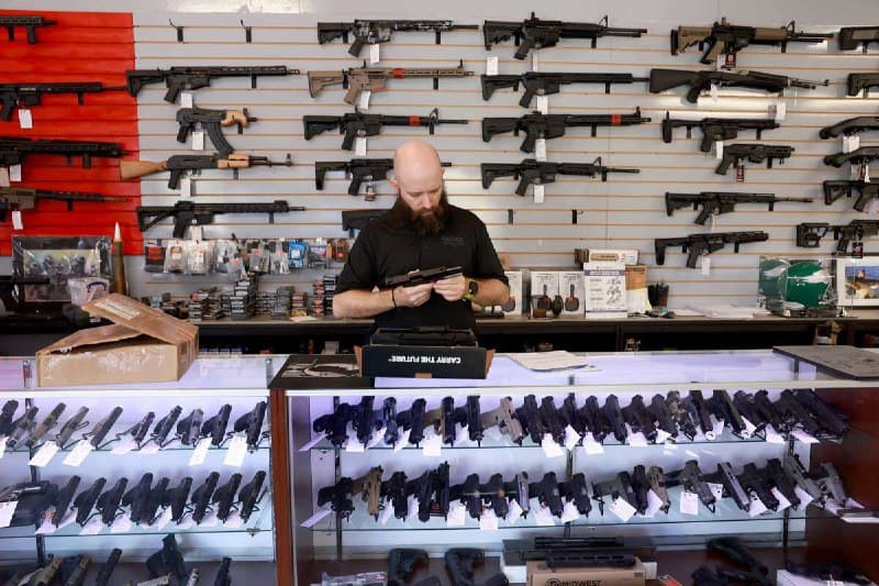 Featured image for: Florida Court Rules Open Carry of Firearms Unconstitutional After 38 Years Florida Court Rules Open Carry of Firearms Unconstitutional After 38 Years