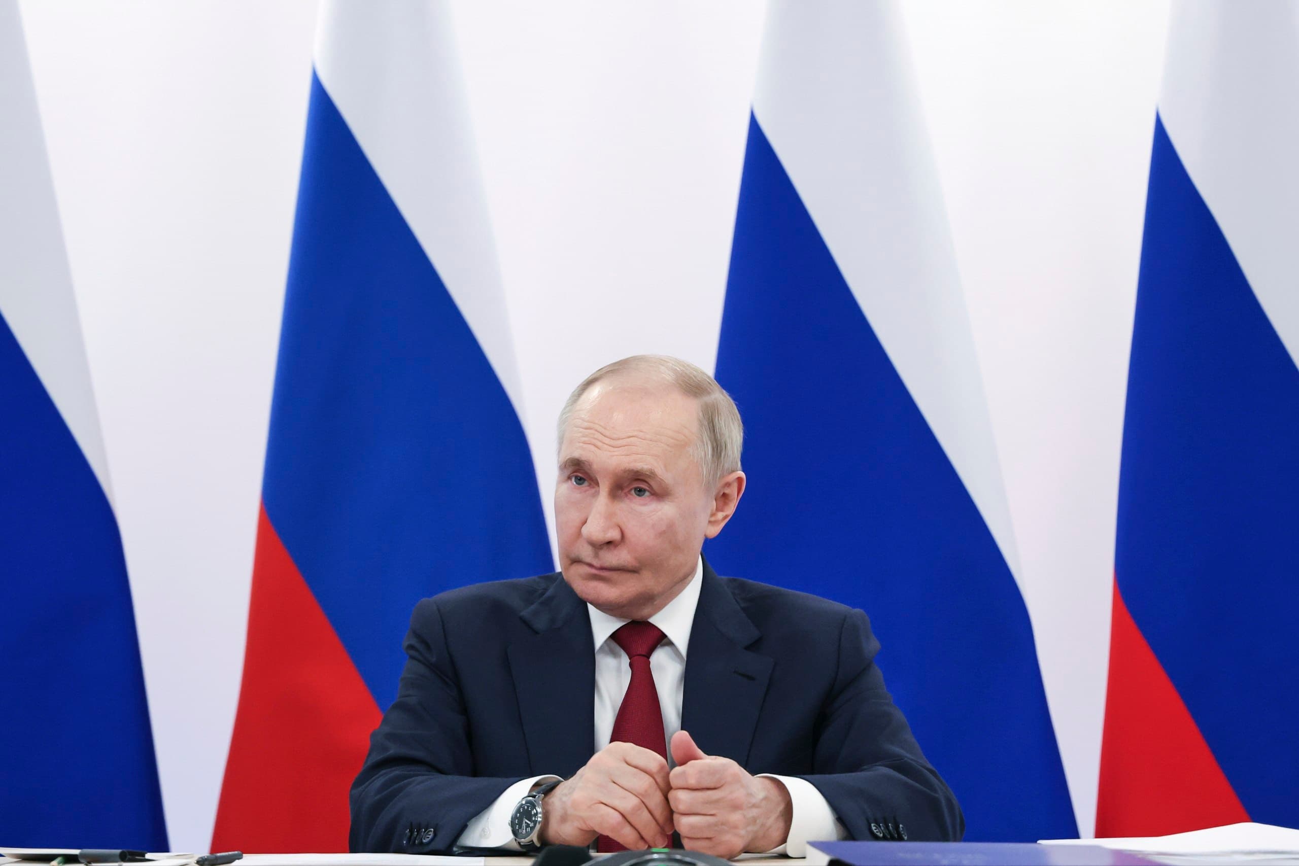 Featured image for: Putin Dismisses EU Fears, Claims Russia Has No Aggressive Intent Putin Dismisses EU Fears, Claims Russia Has No Aggressive Intent