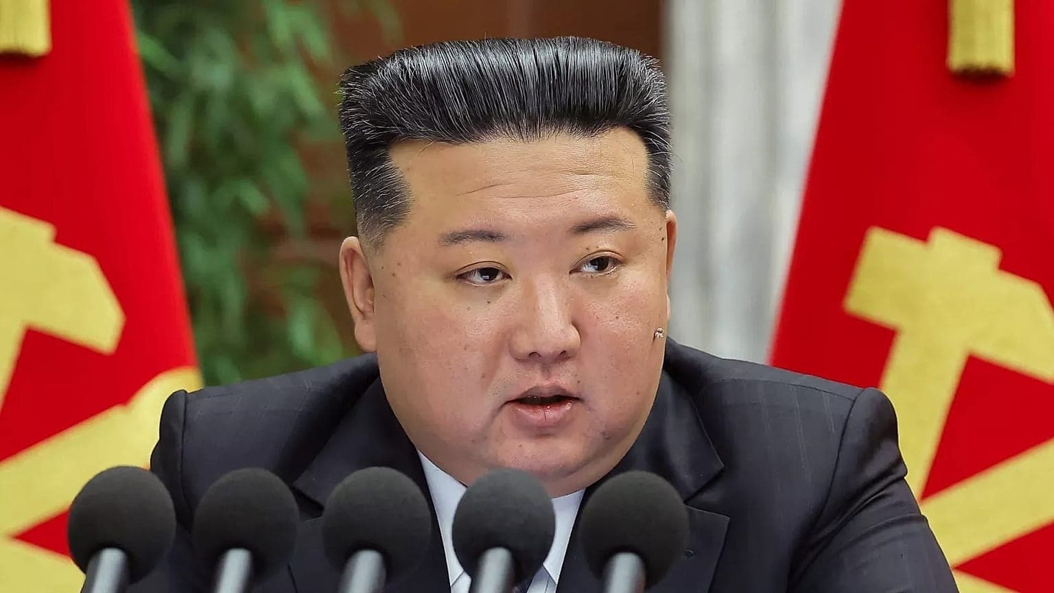 Featured image for: Kim Jong Un declares North Korea will never give up nuclear arsenal Kim Jong Un declares North Korea will never give up nuclear arsenal