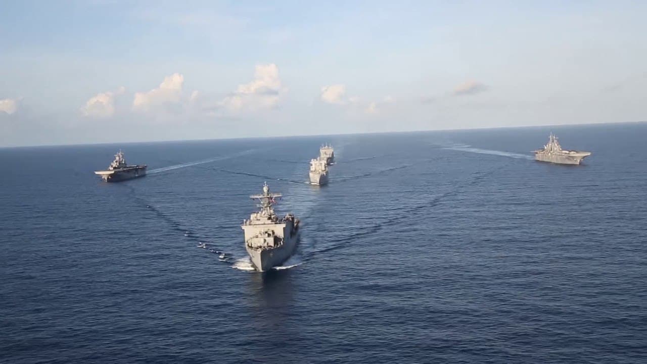 U.S. naval and special forces increase operations off Venezuela coast
