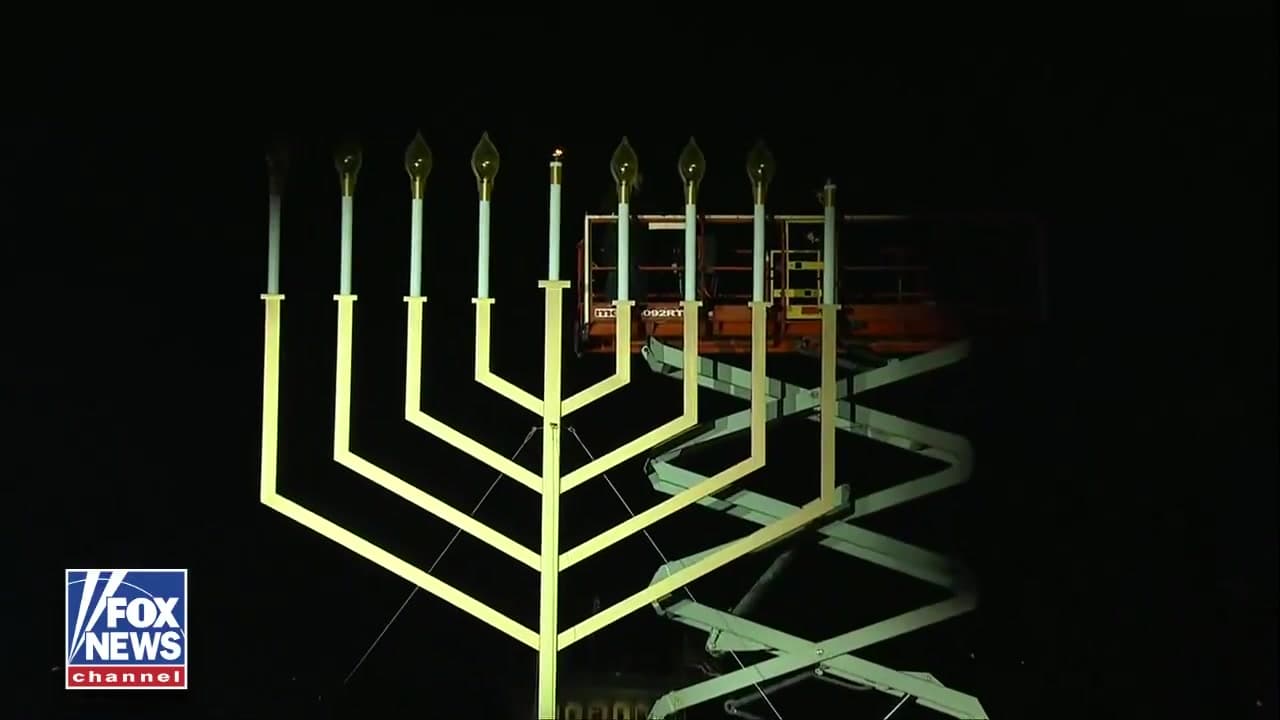 [Video] White House displays menorah but not nativity scene on lawn