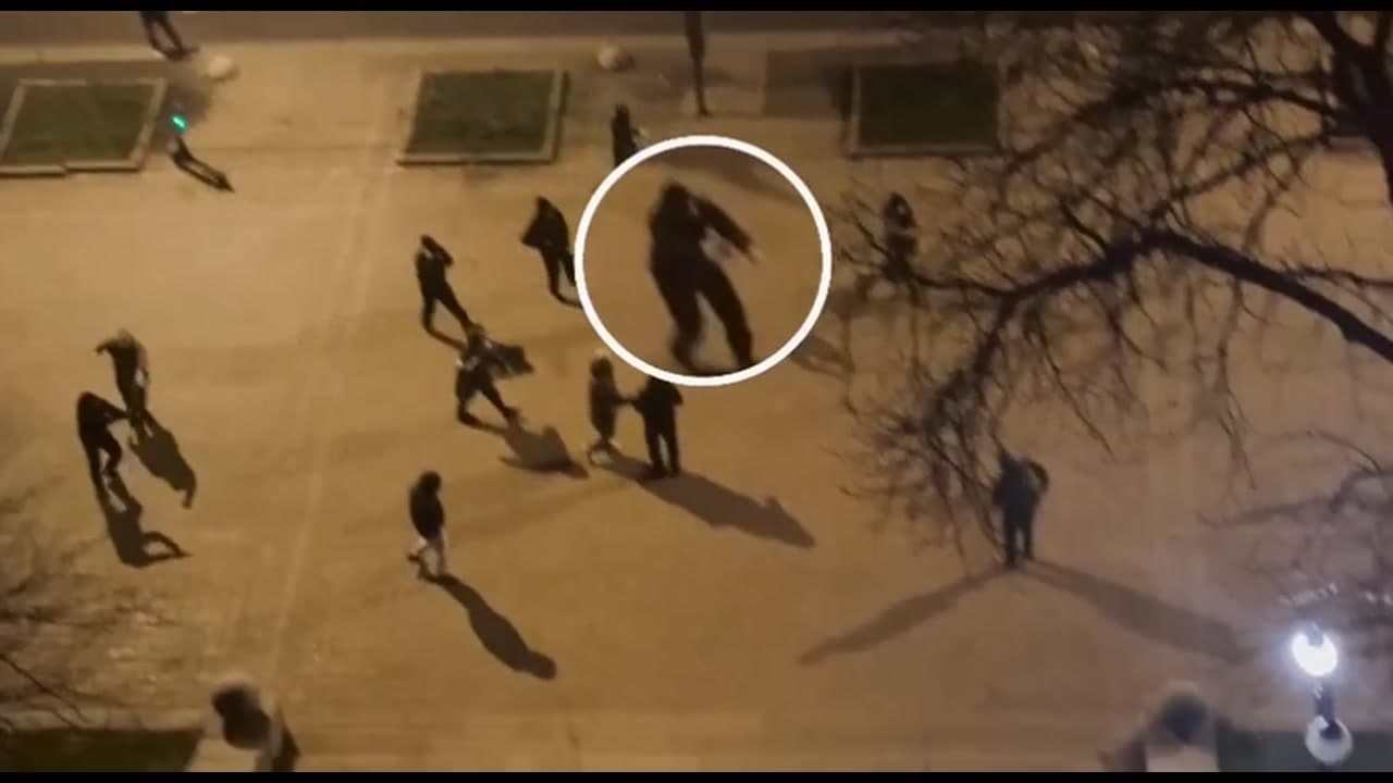 [Video] Gunfight erupts on Khreshchatyk Street in Kyiv despite curfew