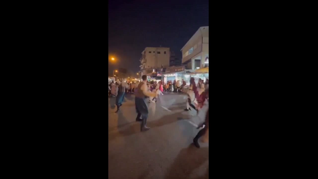 [Video] Israeli policemen disrupt Christmas Dabke performance on Monday