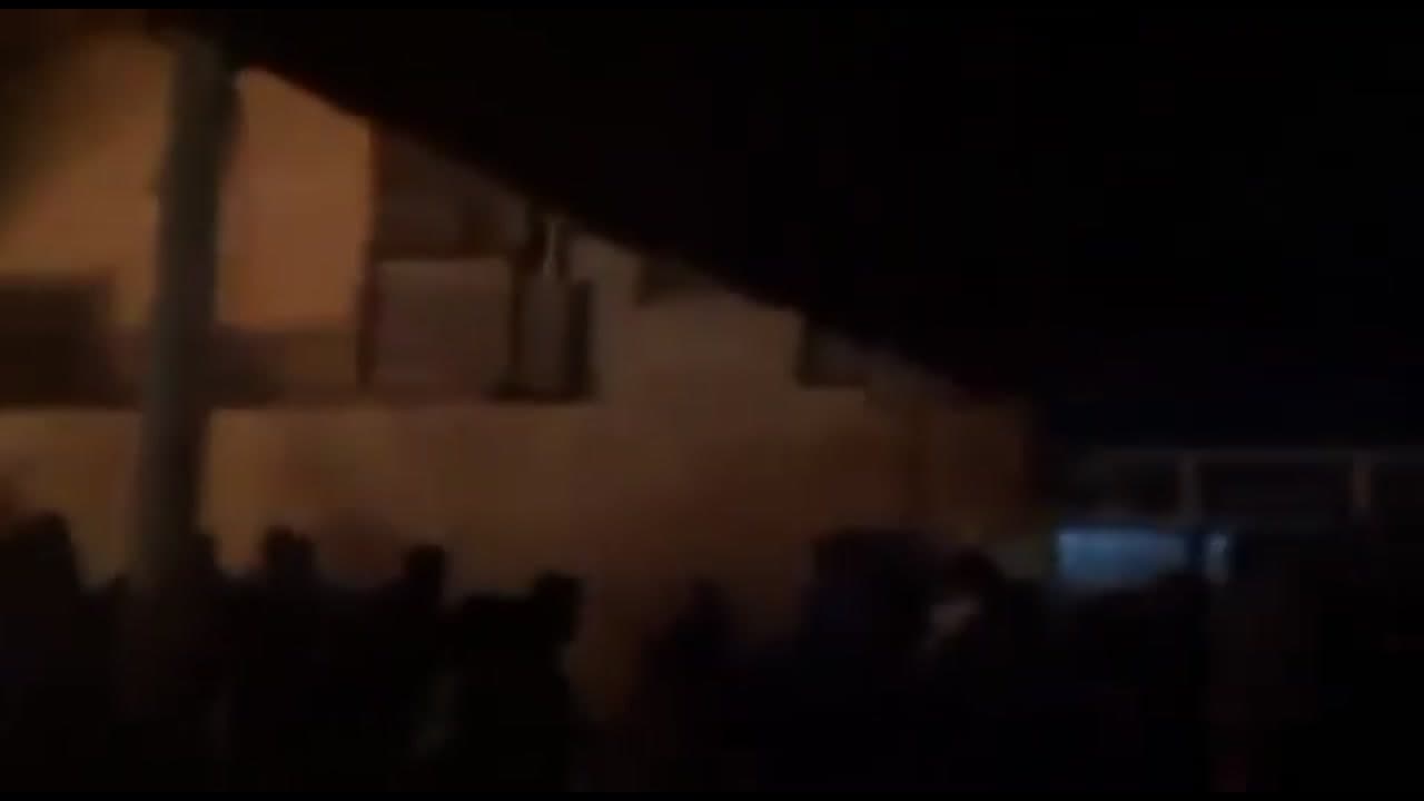 [Video] Protesters in Asadabad, Iran, seize and burn Basij headquarters