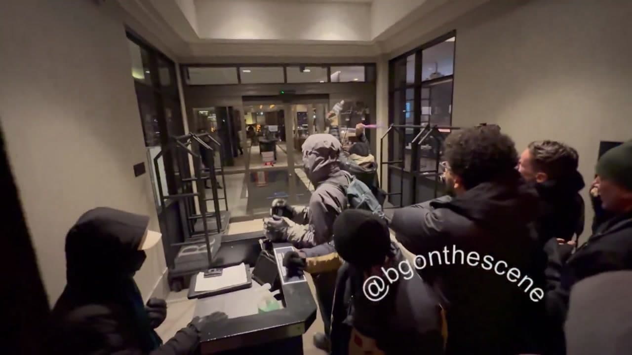 [Video] Protesters gather inside vestibule at Renaissance Minneapolis Hotel