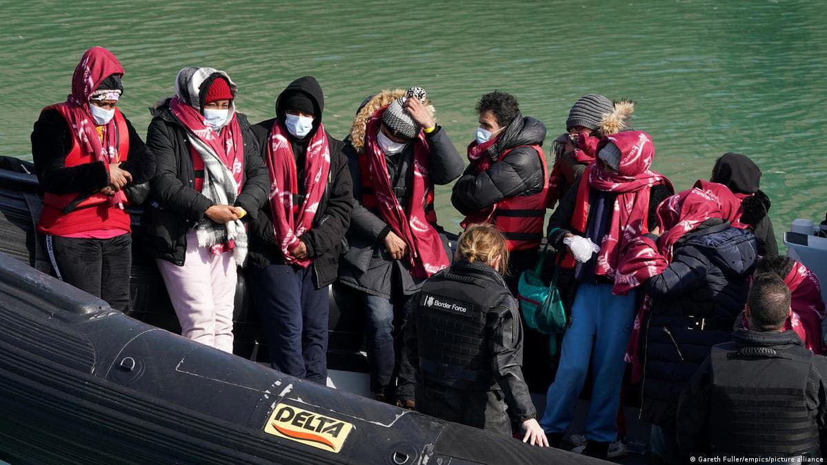 Featured image for: UK to Relocate Migrants from Hotels to Barracks at Military Bases UK to Relocate Migrants from Hotels to Barracks at Military Bases