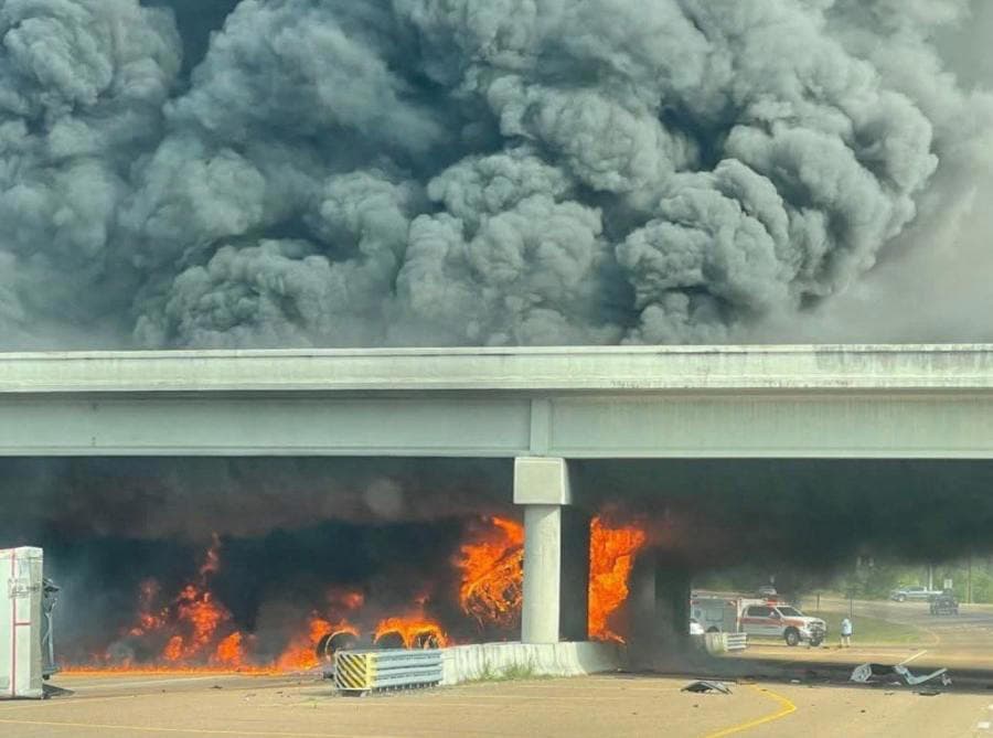 Featured image for: Sheriff confirms no survivors in Tennessee military explosives plant blast Sheriff confirms no survivors in Tennessee military explosives plant blast
