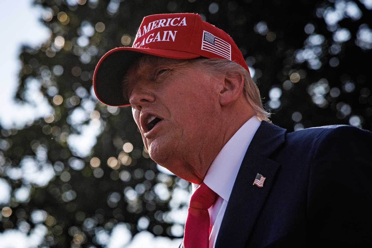 Featured image for: Trump Administration Strategizes on Epstein Case in Urgent Meeting with Top Officials Trump Administration Strategizes on Epstein Case in Urgent Meeting with Top Officials