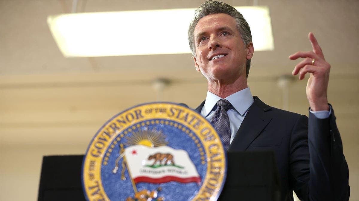 Featured image for: Governor Newsom signs law to create Antisemitism Prevention Coordinator in California schools Governor Newsom signs law to create Antisemitism Prevention Coordinator in California schools