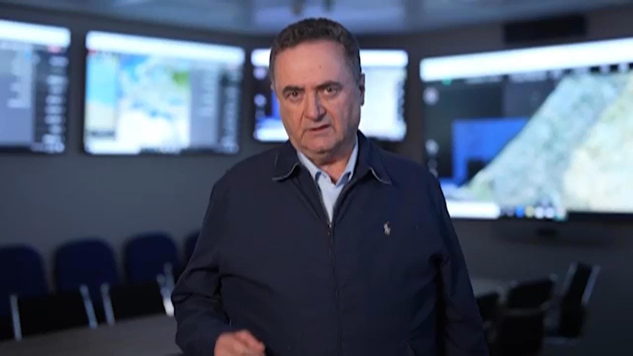 Featured image for: Israel's Defense Minister warns Hamas will pay a 'heavy price' for attacks Israel's Defense Minister warns Hamas will pay a 'heavy price' for attacks