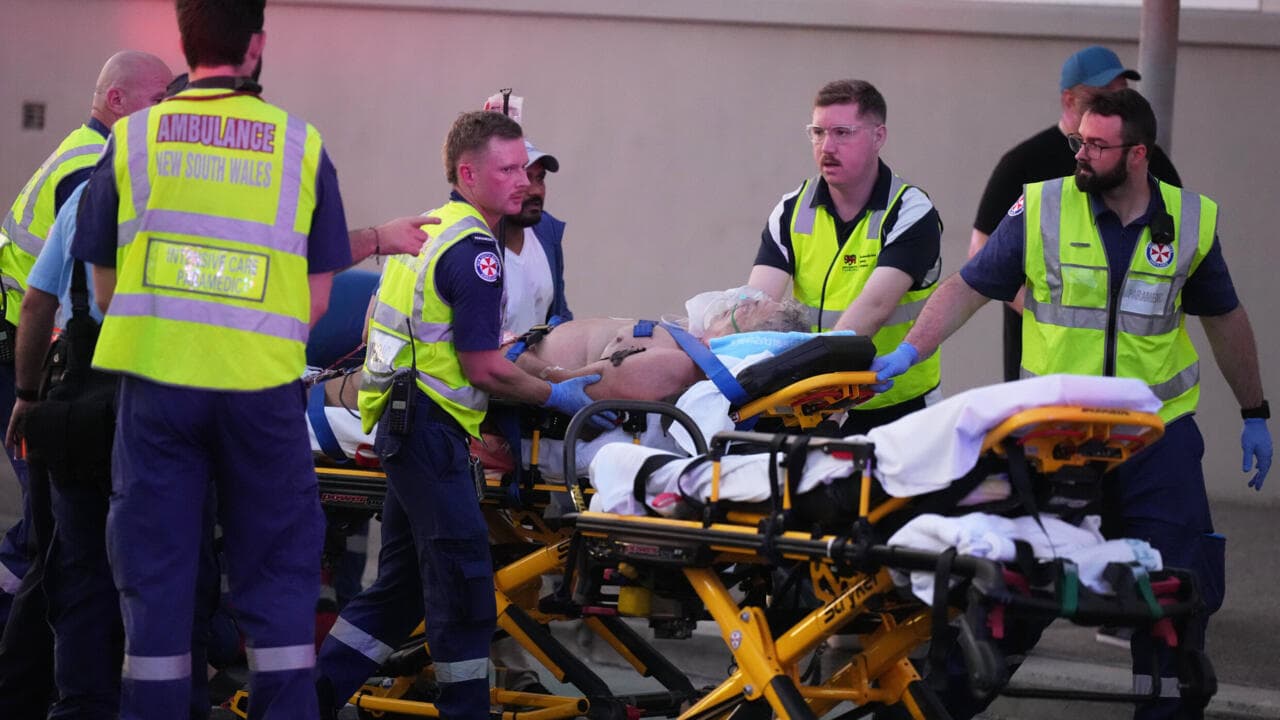 Featured image for: 16 dead, 40 injured in Sydney shooting; two shooters identified 16 dead, 40 injured in Sydney shooting; two shooters identified