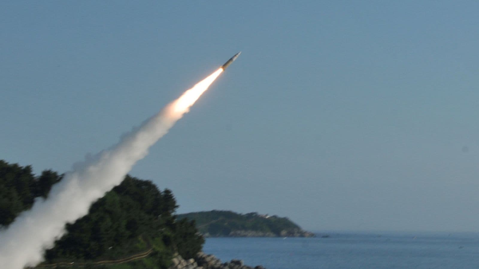 Featured image for: U.S. to supply Ukraine with intelligence for long-range missile strikes U.S. to supply Ukraine with intelligence for long-range missile strikes