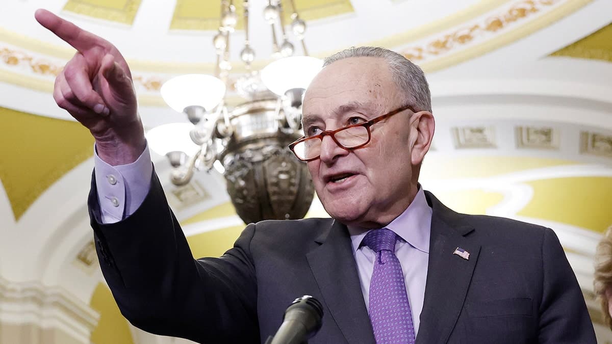 Featured image for: Chuck Schumer denies claims of Democrats pushing health insurance for illegal immigrants Chuck Schumer denies claims of Democrats pushing health insurance for illegal immigrants