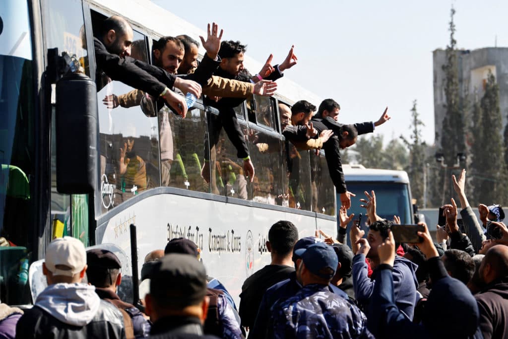 Featured image for: Israel and Hamas reach agreement on first phase to halt fighting Israel and Hamas reach agreement on first phase to halt fighting