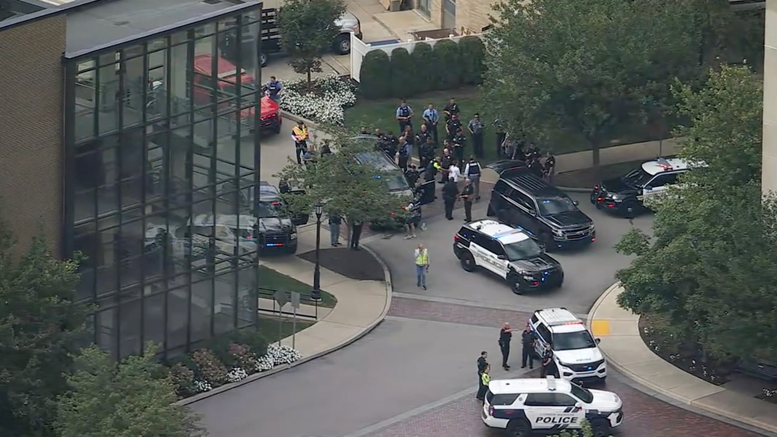 Featured image for: Emergency alert issued at University of Virginia for active shooter Emergency alert issued at University of Virginia for active shooter