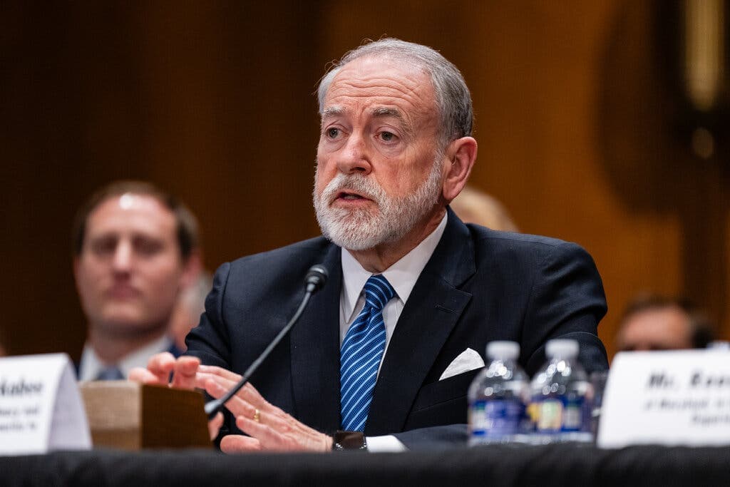 Mike Huckabee calls U.S. aid to Israel a gift