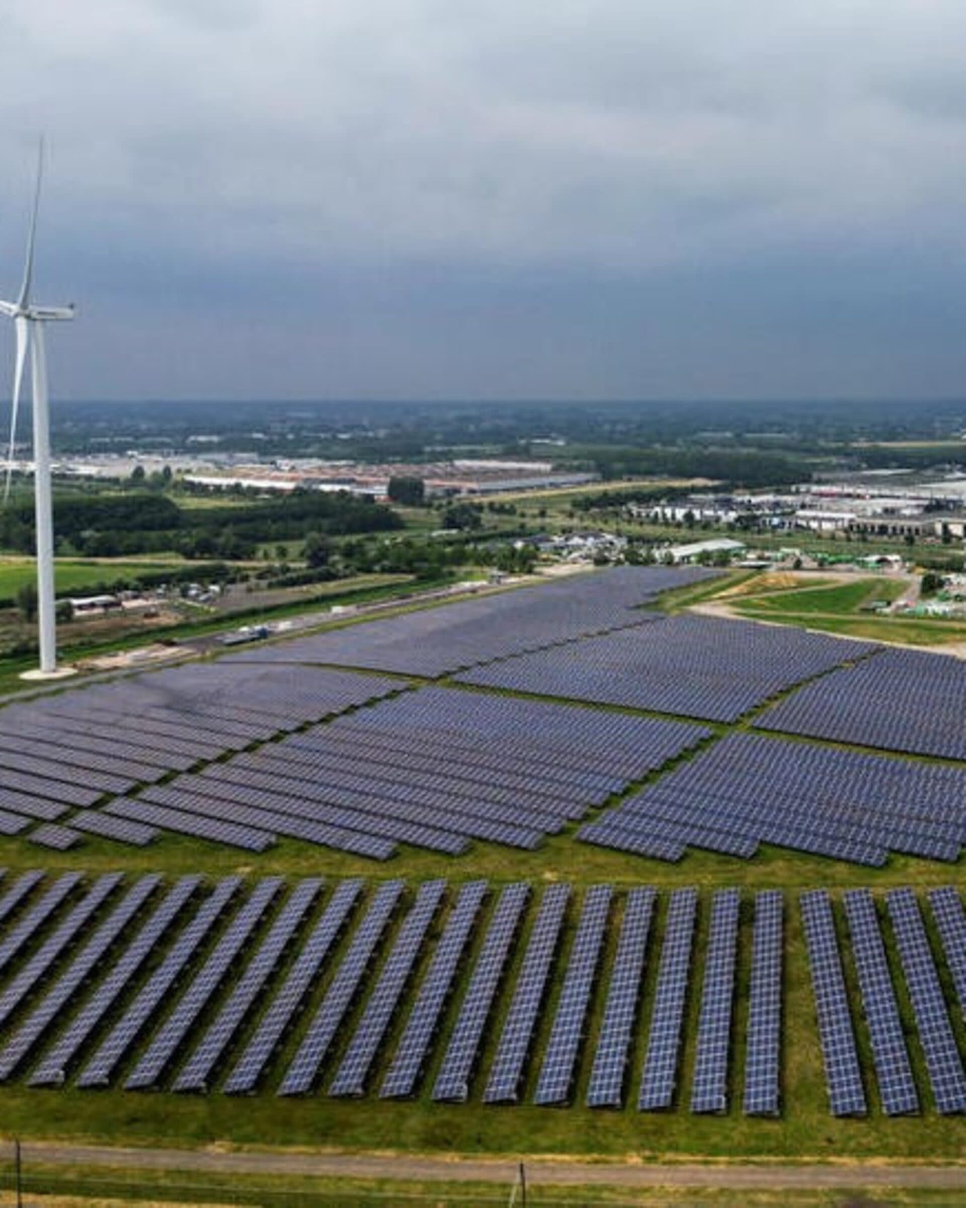 Featured image for: Solar Power Surges to 22% of EU Electricity as Coal Crashes to Historic Low Solar Power Surges to 22% of EU Electricity as Coal Crashes to Historic Low