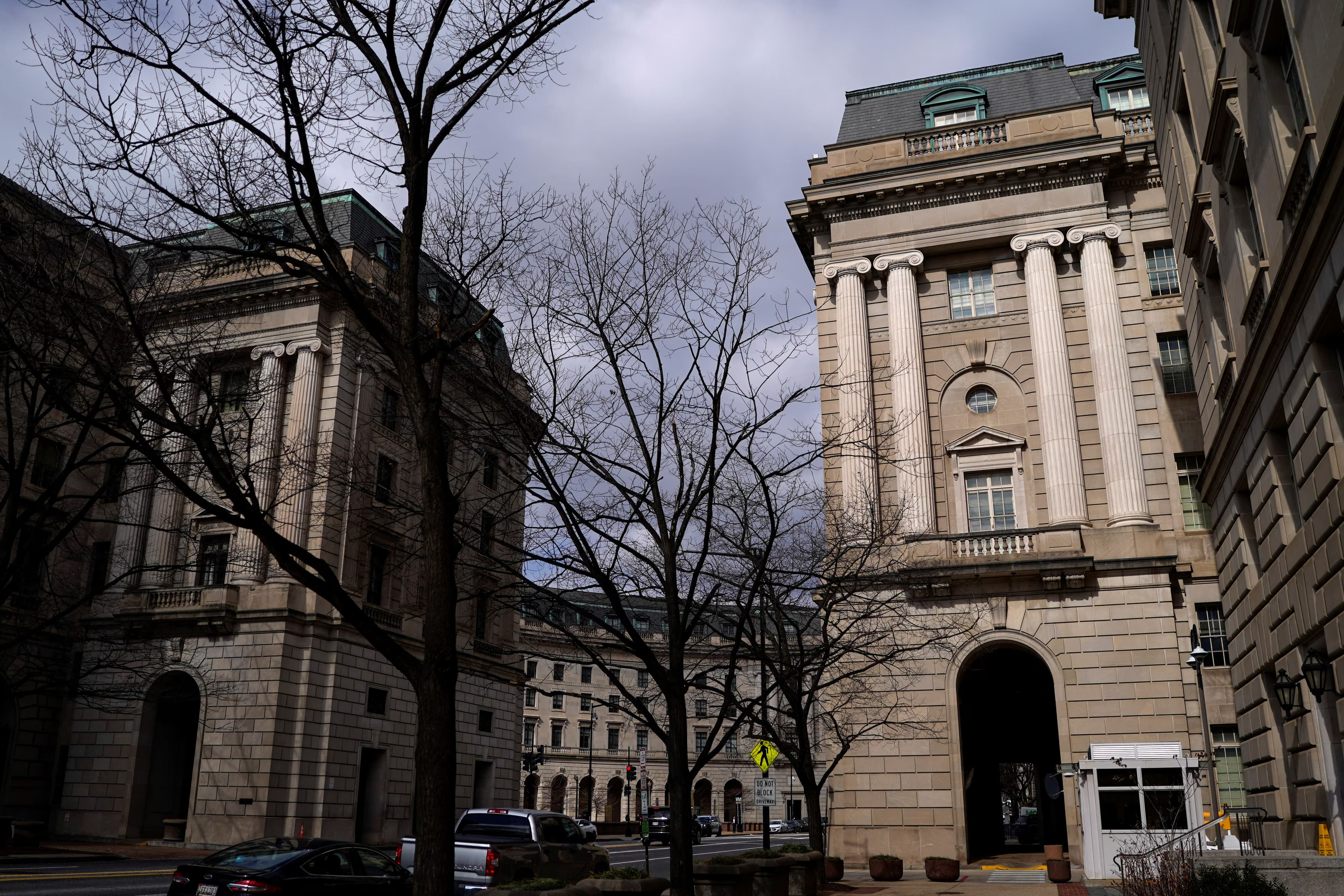 Featured image for: Evangelical Churches Risk Collapse as Political Donations Threaten Spiritual Integrity Evangelical Churches Risk Collapse as Political Donations Threaten Spiritual Integrity