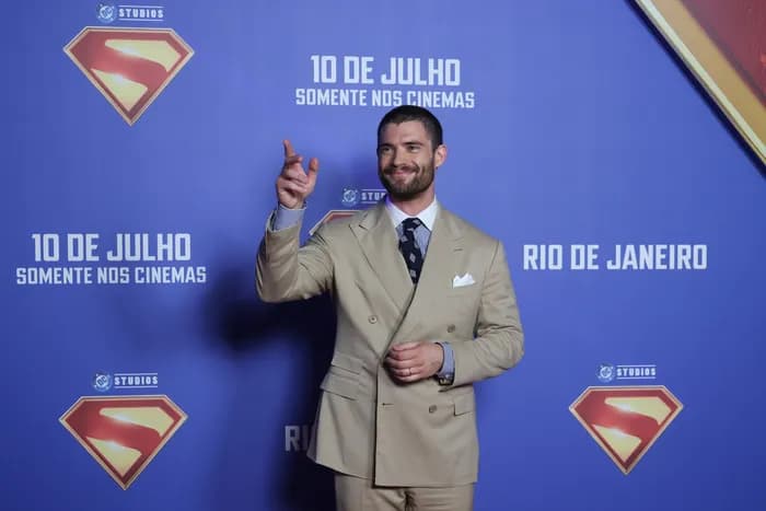 Featured image for: Superman Represents a Struggling America While Conservatives Reject Kindness to Keep Power Superman Represents a Struggling America While Conservatives Reject Kindness to Keep Power