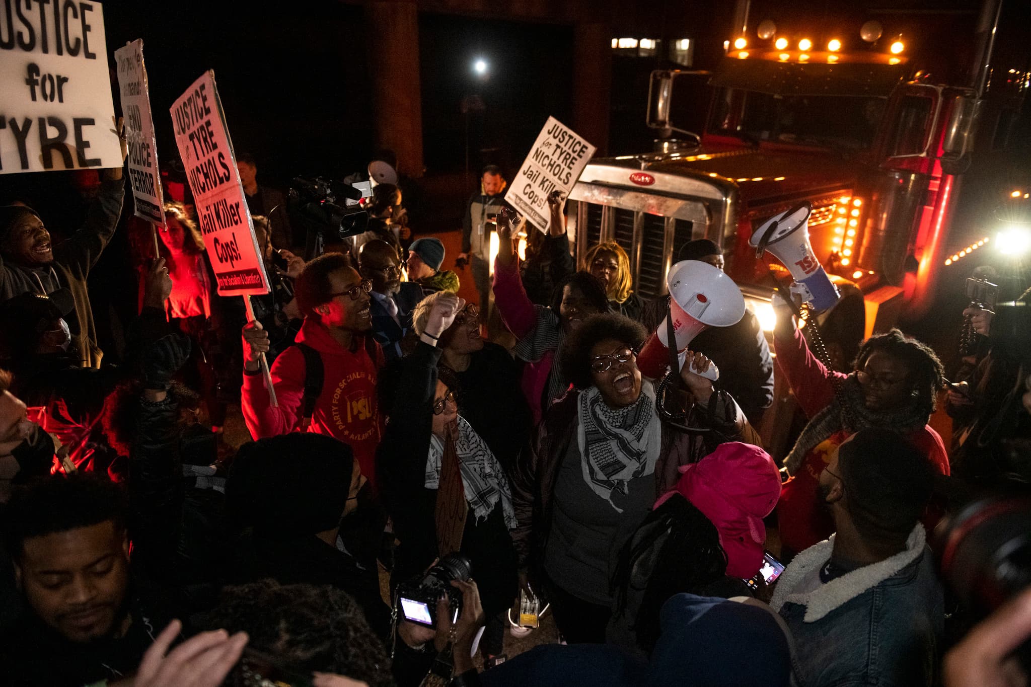 Featured image for: 12 Million Workers Needed to Topple the System But General Strikes Are Just a Dream 12 Million Workers Needed to Topple the System But General Strikes Are Just a Dream