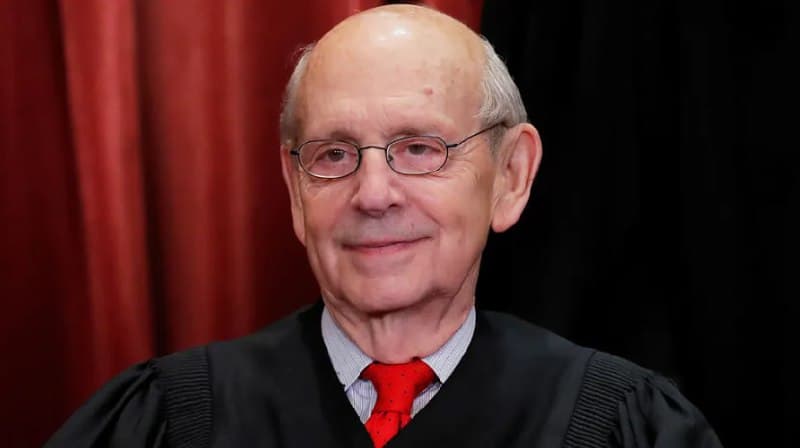 Featured image for: U.S. Judge Rules Trump's National Guard Deployment in L.A. Illegal U.S. Judge Rules Trump's National Guard Deployment in L.A. Illegal