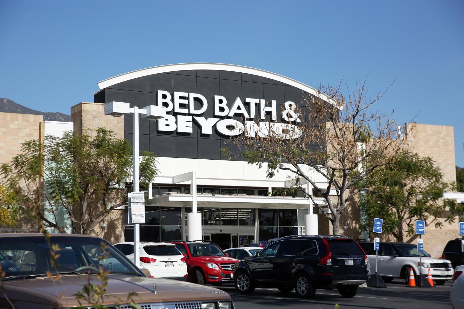 Featured image for: Breaking: Bed Bath & Beyond Exits California Market Over High Costs Breaking: Bed Bath & Beyond Exits California Market Over High Costs