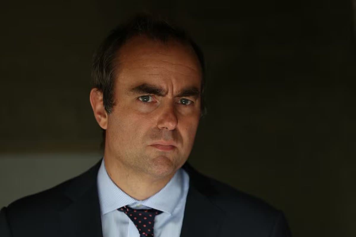 Featured image for: Emmanuel Macron reappoints Sebastien Lecornu as Prime Minister Emmanuel Macron reappoints Sebastien Lecornu as Prime Minister