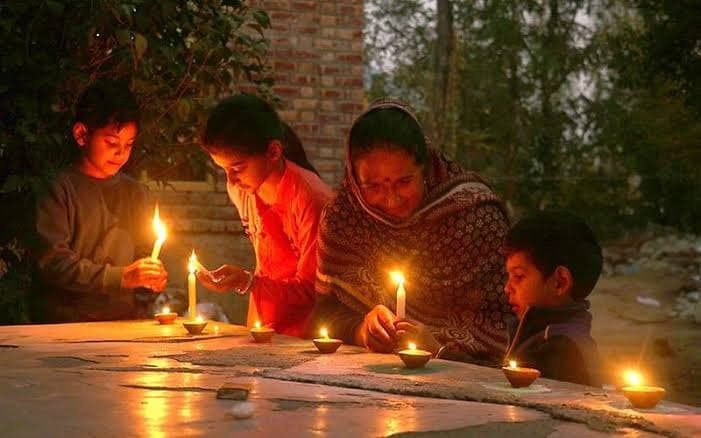 Featured image for: California Governor Gavin Newsom signs bill recognizing Diwali as state holiday California Governor Gavin Newsom signs bill recognizing Diwali as state holiday