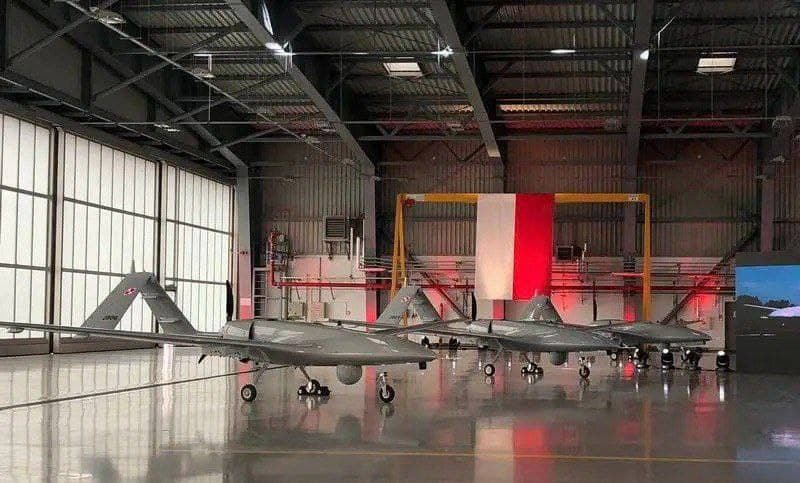 Featured image for: Poland Deploys Turkish Bayraktar Drones for Enhanced Border Security Amid Rising Tensions Poland Deploys Turkish Bayraktar Drones for Enhanced Border Security Amid Rising Tensions