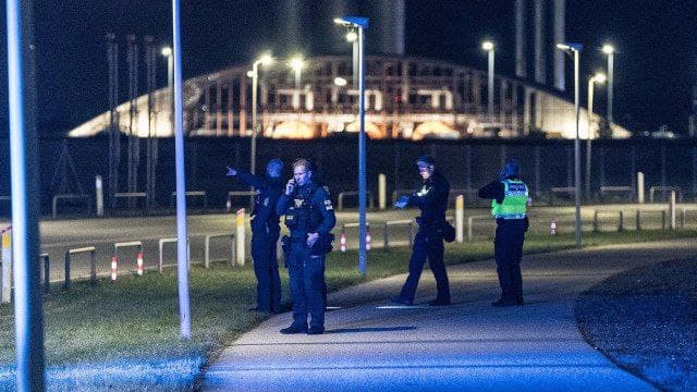 Featured image for: Kremlin denies involvement in drone flights disrupting airports in Denmark and Norway Kremlin denies involvement in drone flights disrupting airports in Denmark and Norway