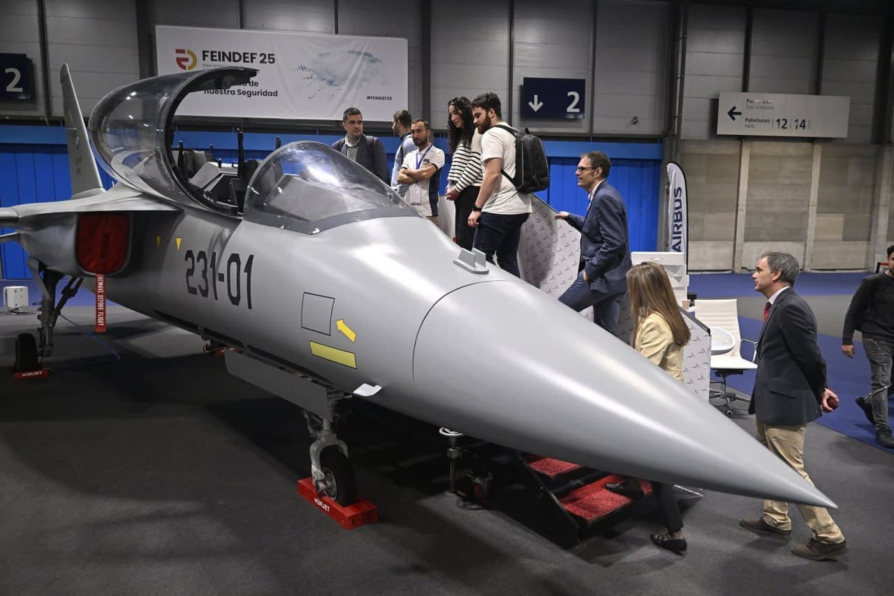Featured image for: Spain to replace F-5M trainers with 45 HÜRJET jets from Türkiye for €1.04 billion Spain to replace F-5M trainers with 45 HÜRJET jets from Türkiye for €1.04 billion