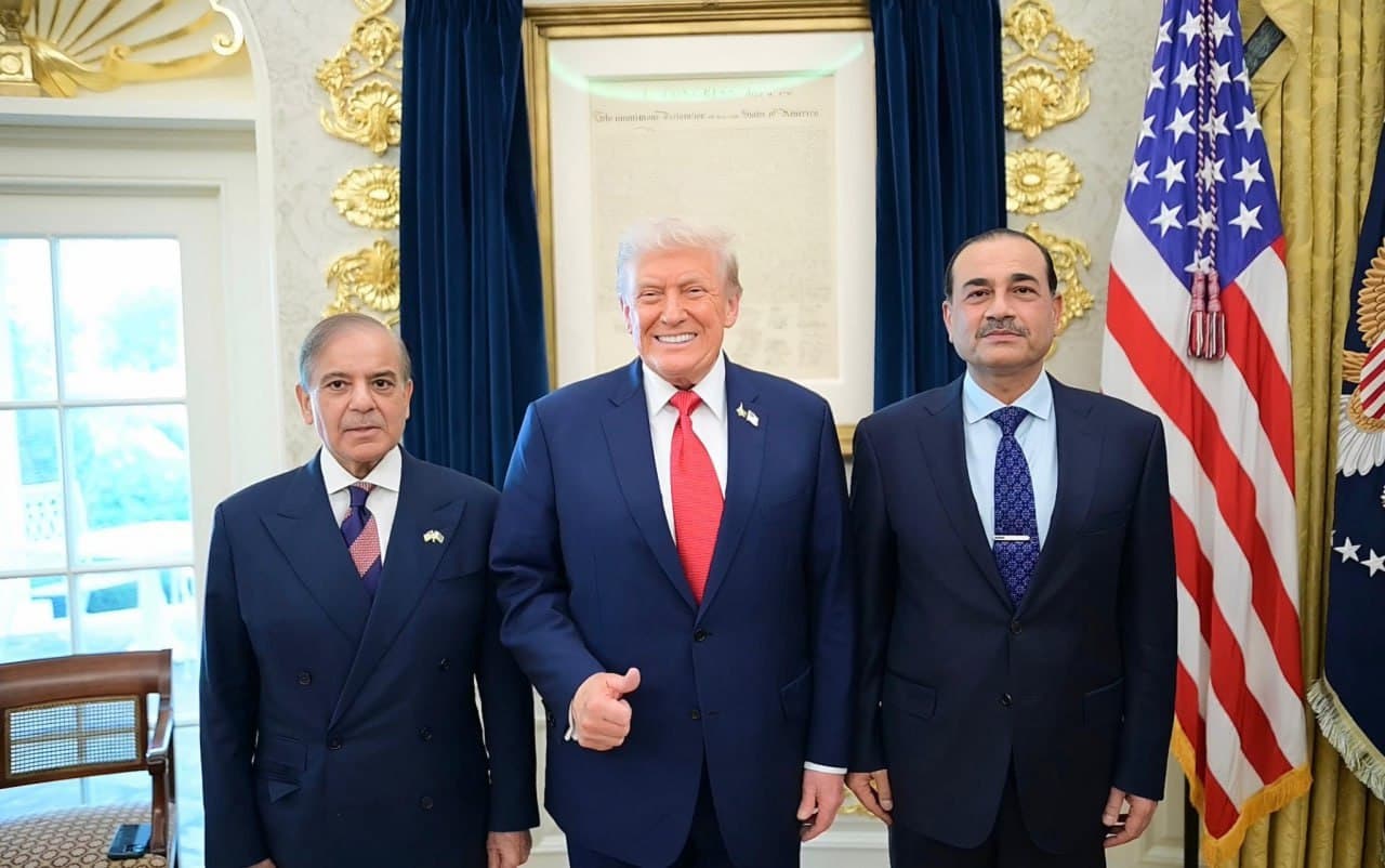 Featured image for: Trump meets with Pakistani Prime Minister Shehbaz Sharif in Oval Office Trump meets with Pakistani Prime Minister Shehbaz Sharif in Oval Office