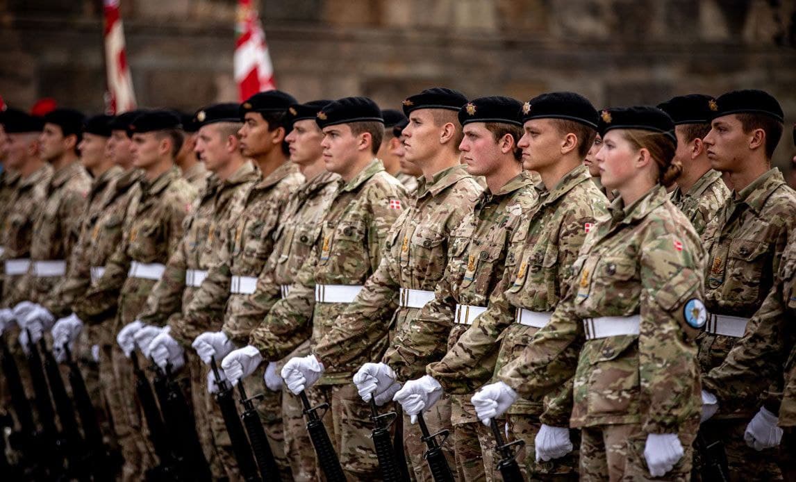 Featured image for: Danish military summons hundreds of reservists after drone sightings Danish military summons hundreds of reservists after drone sightings
