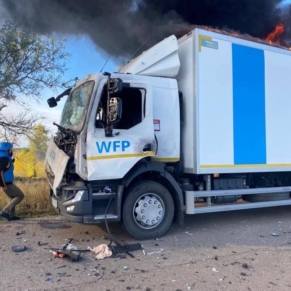 Featured image for: Russian drones strike UN aid convoy in Kherson Oblast, Ukraine Russian drones strike UN aid convoy in Kherson Oblast, Ukraine