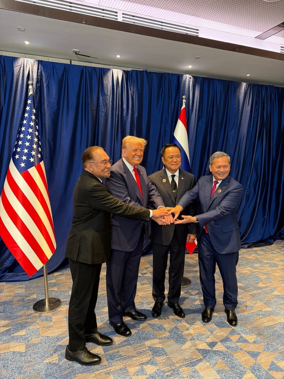Featured image for: Trump oversees expanded ceasefire agreement between Thailand and Cambodia Trump oversees expanded ceasefire agreement between Thailand and Cambodia