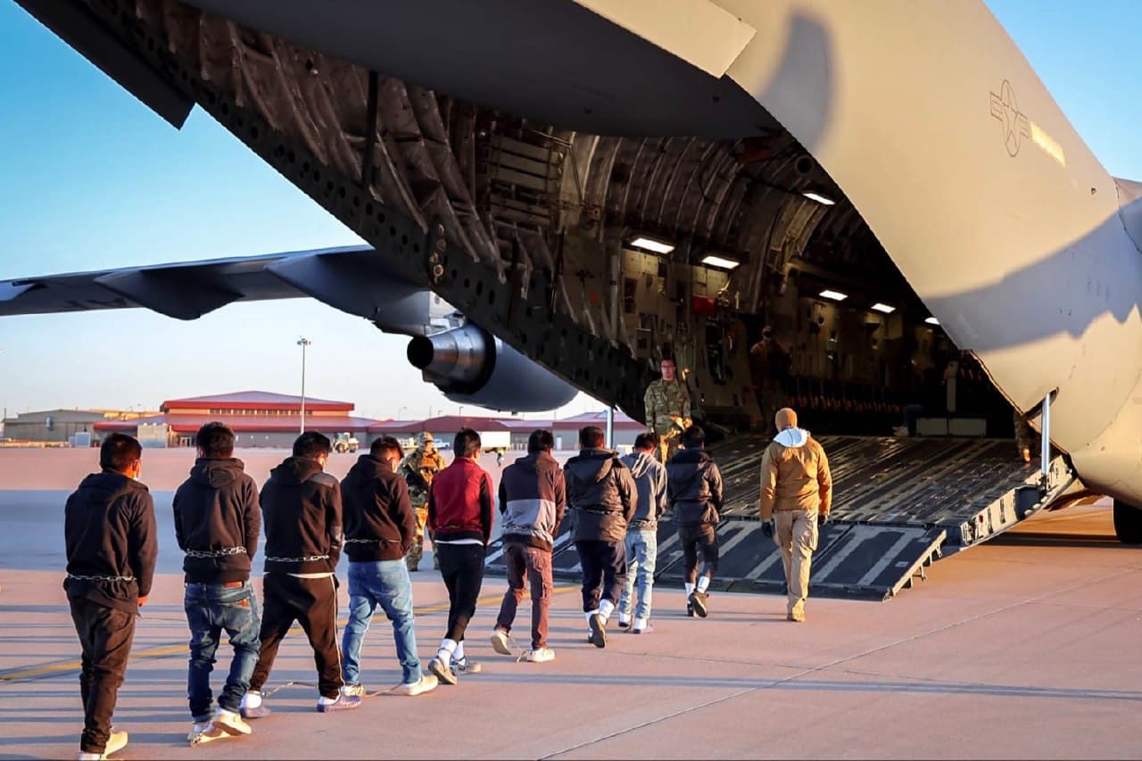 Featured image for: DHS reports 1.6M self-deported and 500K formally deported since January DHS reports 1.6M self-deported and 500K formally deported since January