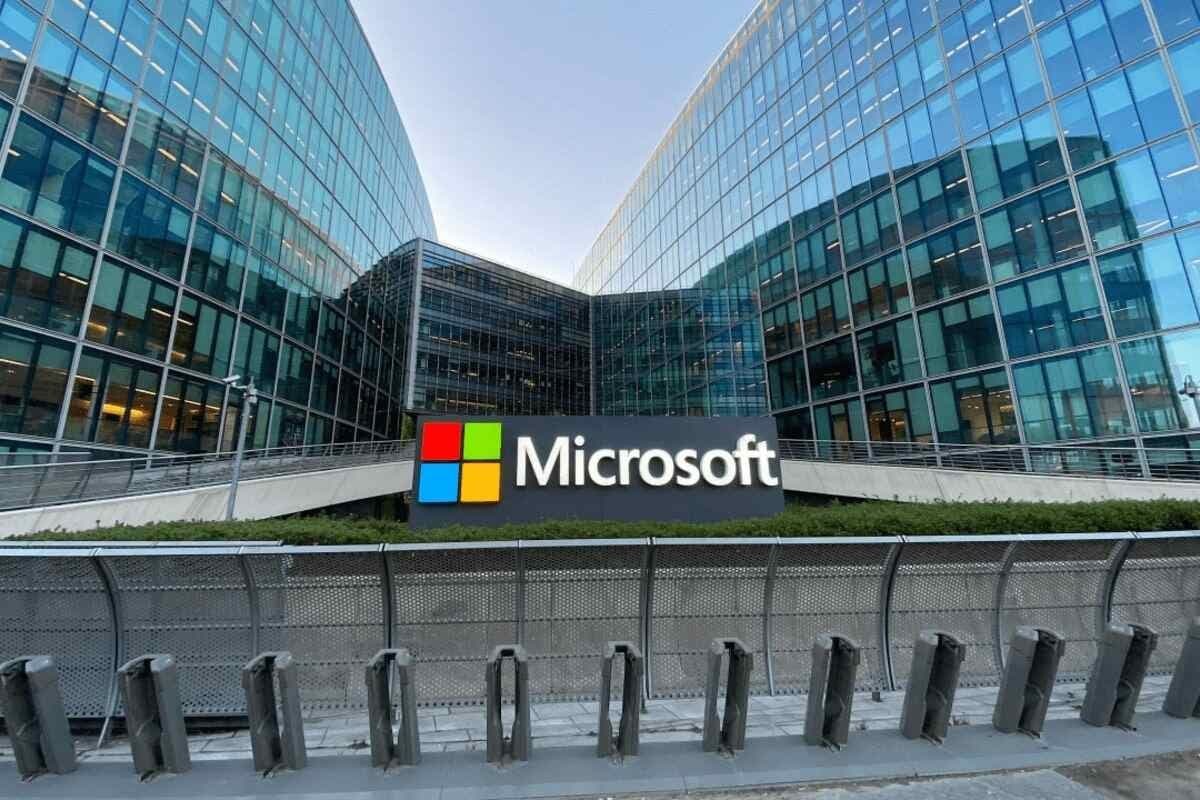 Featured image for: Microsoft to invest over $15 billion in UAE by 2029 Microsoft to invest over $15 billion in UAE by 2029