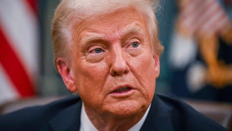 Featured image for: Trump sets Thanksgiving deadline for Ukraine plan, maintains oil sanctions Trump sets Thanksgiving deadline for Ukraine plan, maintains oil sanctions