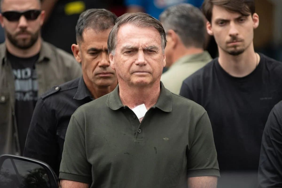Featured image for: Brazil's Supreme Court orders Bolsonaro to start 27-year prison sentence Brazil's Supreme Court orders Bolsonaro to start 27-year prison sentence