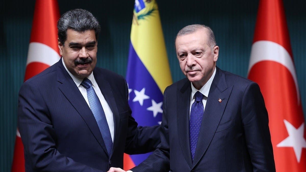 Featured image for: Erdoğan calls Maduro to discuss regional tensions and urge dialogue Erdoğan calls Maduro to discuss regional tensions and urge dialogue