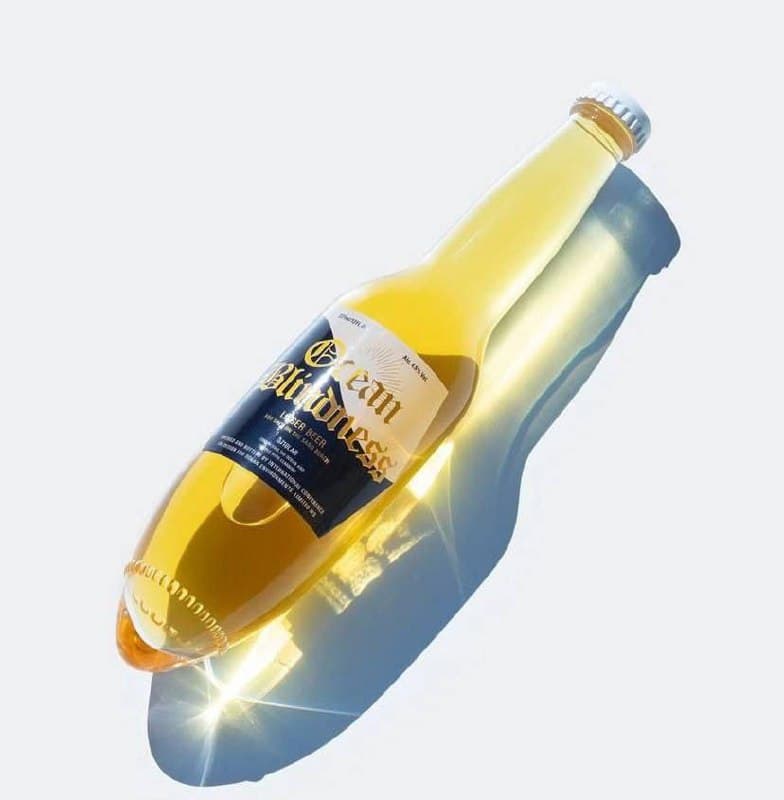 Featured image for: Japan develops special beach beer bottle designed to prevent spills Japan develops special beach beer bottle designed to prevent spills
