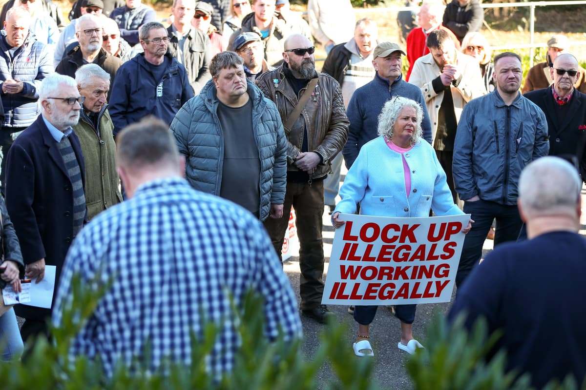 Image for UK Home Secretary Proposes Housing Asylum Seekers in Warehouses