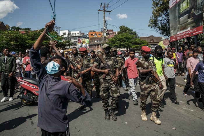 Image for Madagascar soldiers join protesters, urge security forces to refuse orders