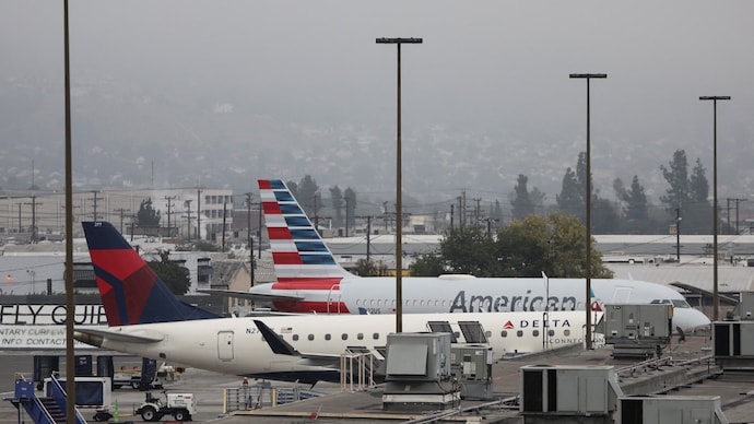 Image for Flights grounded at Los Angeles International Airport due to equipment outage