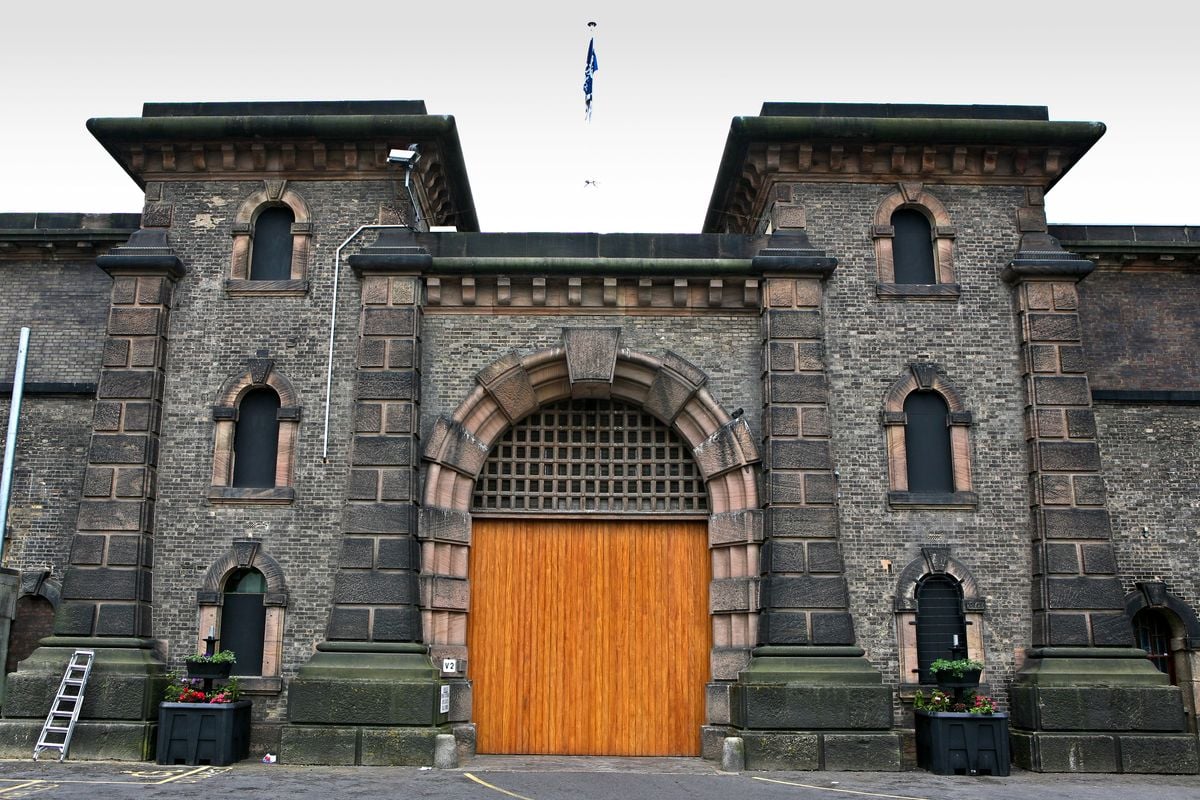 Image for Manhunt underway for 24yr old Algerian sex offender accidentally freed