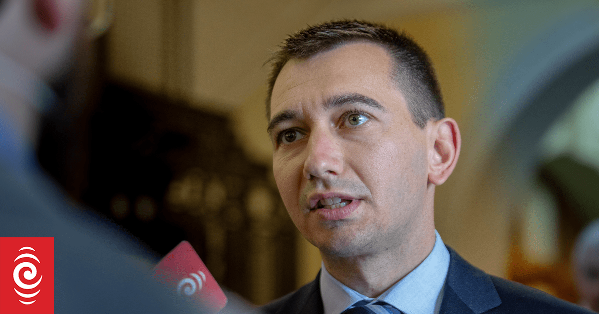 Image for New Zealand bans new prescriptions of puberty blockers for youth